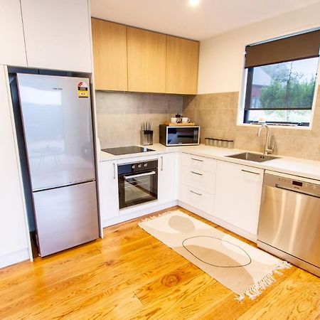 Appartamento 2 Bed Paradise Near Hagley Park Christchurch Esterno foto